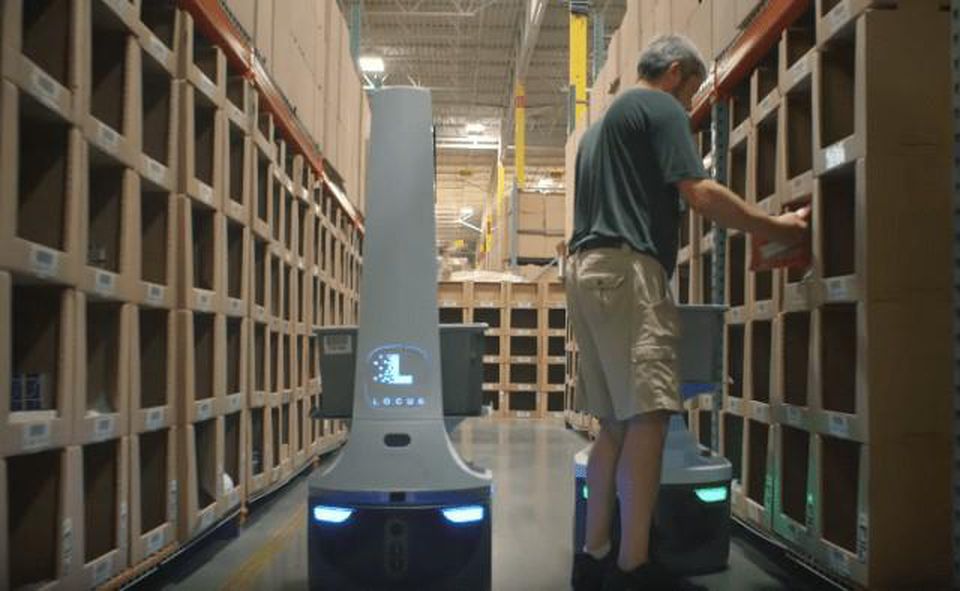 Collaborative Robots Used in eCommerce Fulfillment