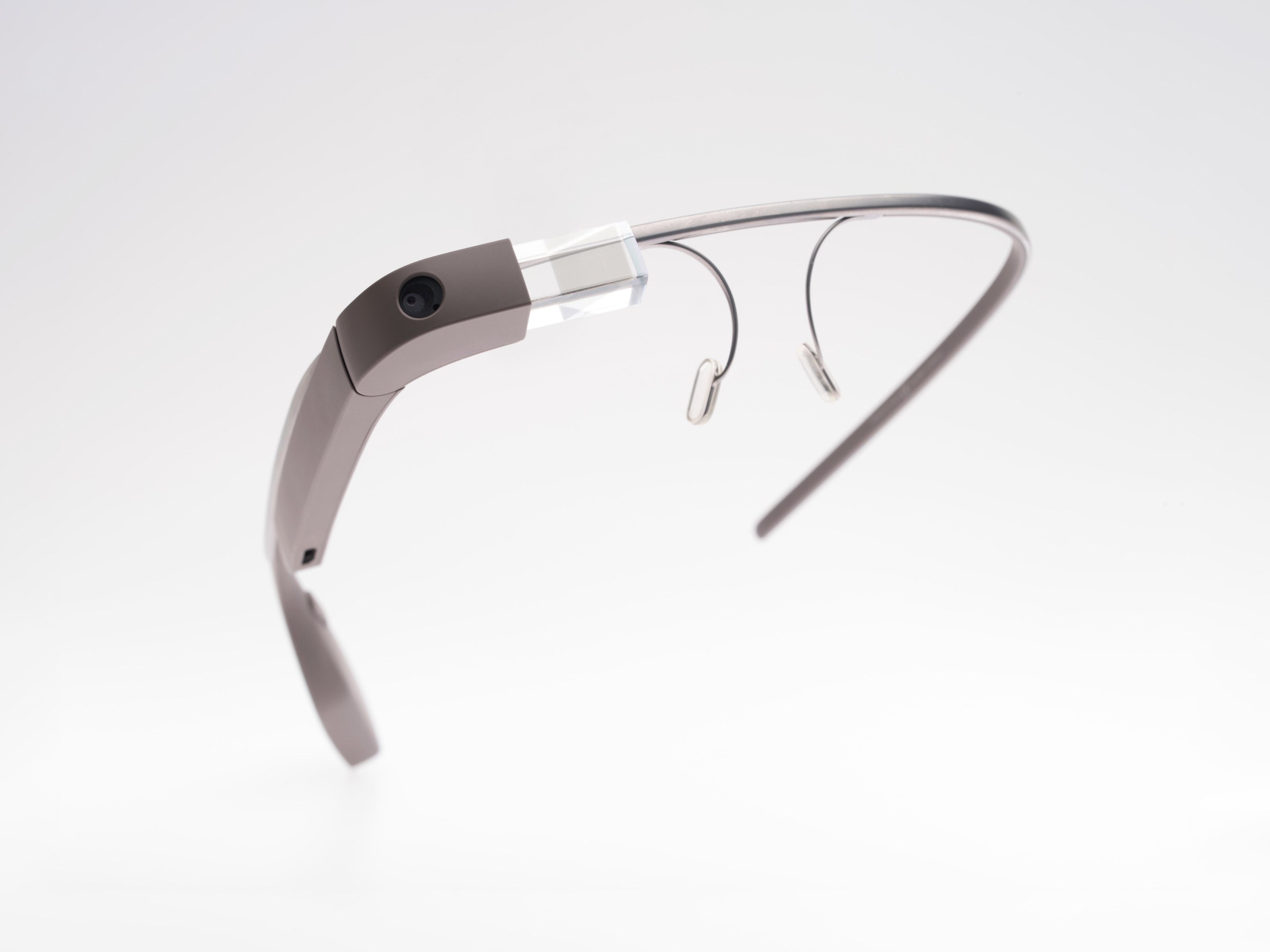 Google Glass Is Back–Now With Artificial Intelligence